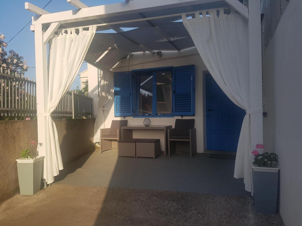 Apartments Dijan Sukosan Luaran gambar